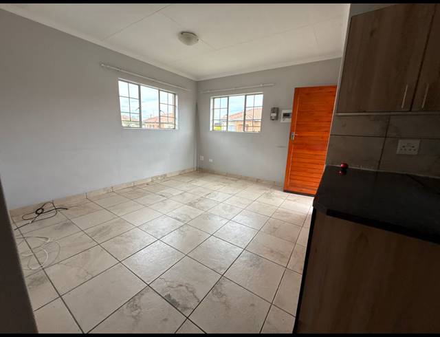 3 BEDROOM HOUSE FOR SALE IN WATERVAL EAST